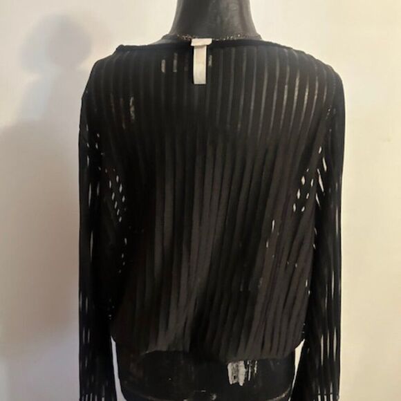 CaCia Black sheer wrap front bell sleeves top, size 3X - Picture 3 of 5
